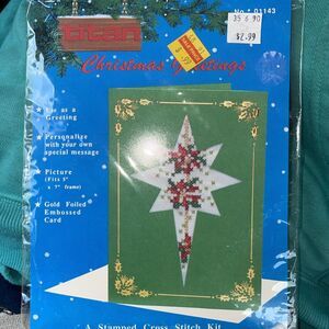 TITAN CHRISTMAS GREETINGS CROSS STITCH NEEDLECRAFT KIT W/ EMBOSSED CARD 1990